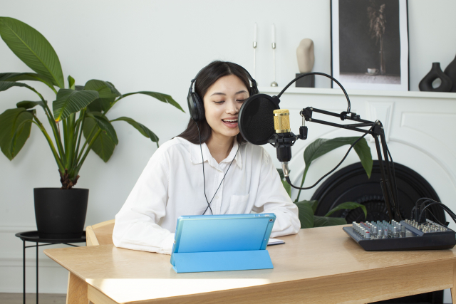 AI音声生成ツールで簡単!誰でもプロ並みの音声作成